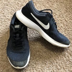 Big boy’s Nike’s